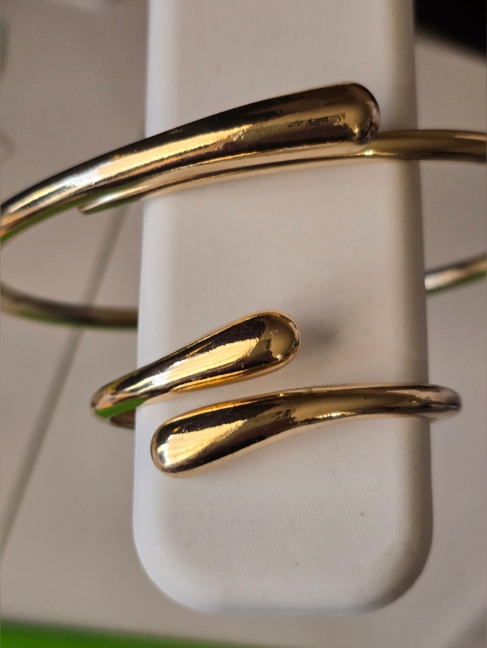 Open-Ended Necklace and  Teardrop Cuff Bracelet Set - Women Jewelry